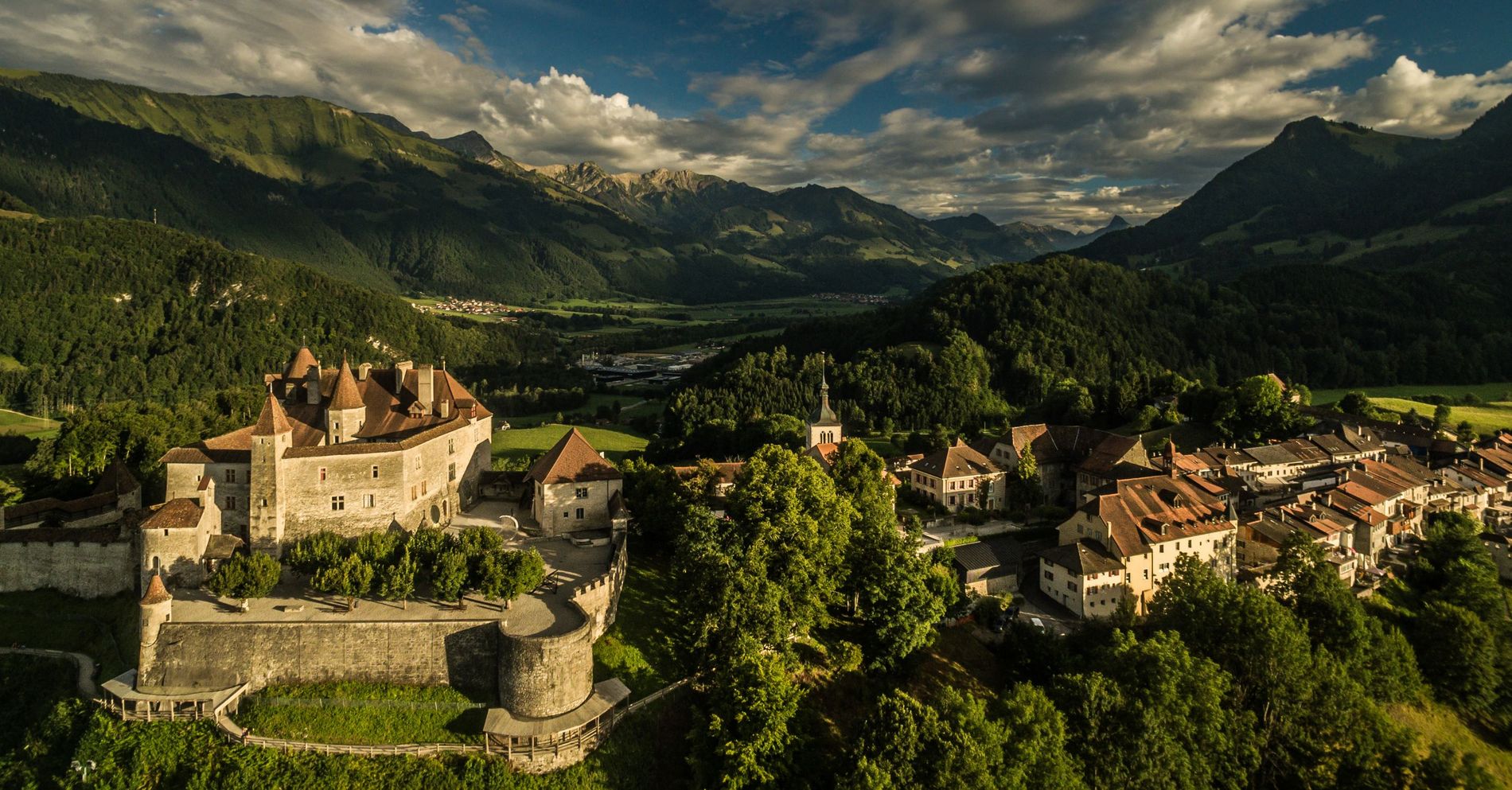 friburgo soggiorno studio 4.jpeg
